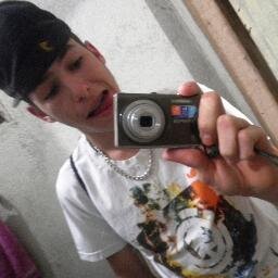 Aproveite a vida hj como se não fosse existir o amanhã .