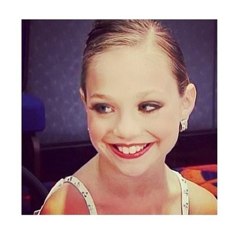 I love All the Girls! Follow me for great dancemoms pictures 


Follow my instagram: @dancemomslogan
