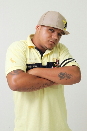 Lupa é um MC, compositor, interprete, art'vista...MC de apoio Oficial do Rapper Lindomar 3L... FLAMENGUISTA NATO!!!
http://t.co/GVORd68K