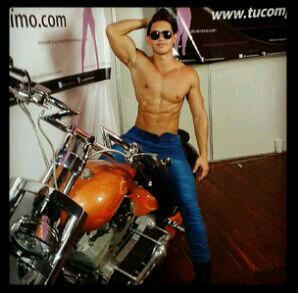 EdwinAaron_mr's profile picture. Disponible para Eventos Promotor Tequileró Gogo y Bartender