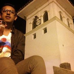 Traducteur expert en espagnol près la Cour d'Appel d'Aix-en-Provence.
Enseignant de langues.
Intéressé par la sociolinguistique et
passionné du volley-ball.