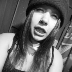 Holitoo'*-* Como estaaan'? :33 Soy Belieber  Ñee' :DD em nose que mas jhdjhdjhd Soy La Ana poh Con eso lo digo todo' $_________$