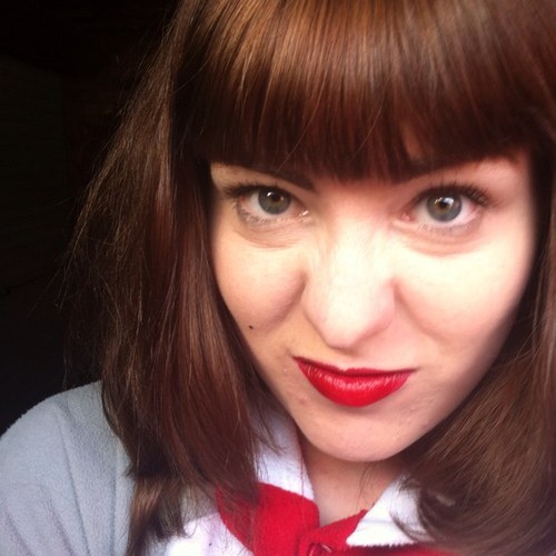 i like cats, comics, lipstick and always being right