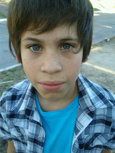 juego jueguittos :$,todo el dia en la compu,odio el cole y viva el fernet barni,batman y pato y la conpu
