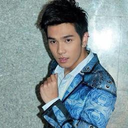 คลับคนรัก อ้นTheStar Single:ไม่รับปากแต่จะพยายาม Download : *1235009 มาร่วมให้กำลังใจพี่อ้นกันน่ะค่ะ ((LINE:aonsm))
