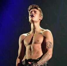 | Justin Bieber Me Mascou|