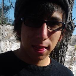 Tengo 21 años. Suelo pecar de frialdad en ciertos casos pero no me juzguen, una vez que me conozcan verán q tan malo no soy. Eso si,soy todo un loquillo XD jaja