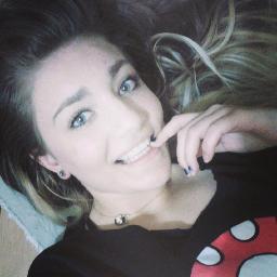 Não me alimento de 'quases',não me contento com a metade!Nunca serei seu meio amigo,ou seu meio amor,é tudo ou nada. https://t.co/vgCJxPFxfI