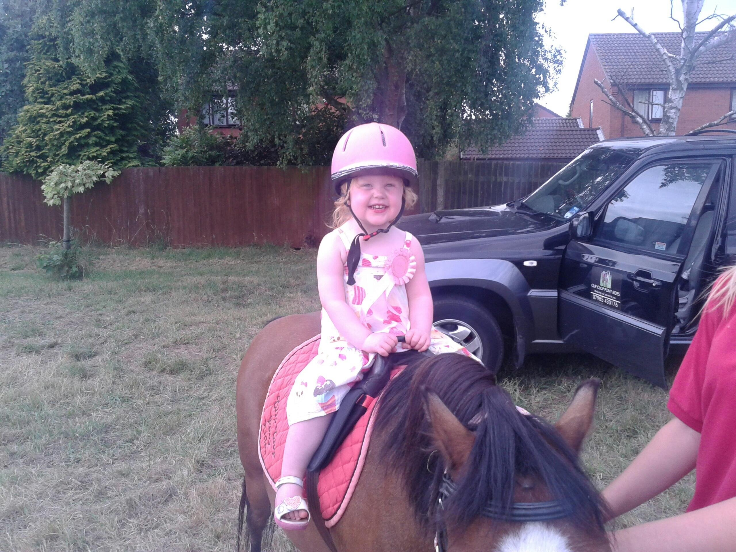 Ex-wedding planner, now full-time Mummy to my beautiful little girl, Isla.