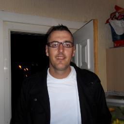 DaveTaggart's profile picture. Part time wwe fan, darts player now, footy is boring too since gave up kids team, liked taking Dylan,  not same on Saturdays.