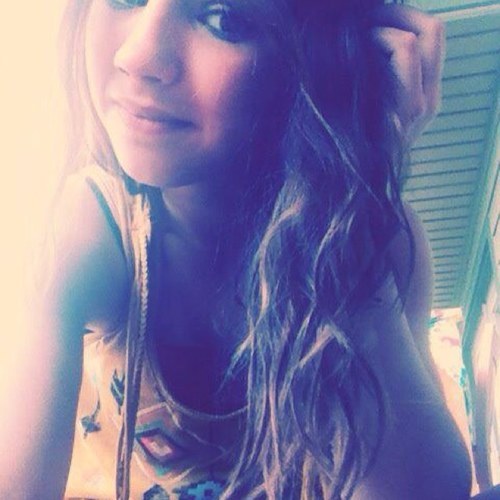 uyoeeioariia Profile Picture