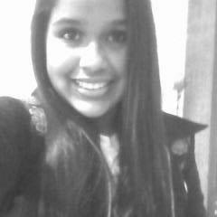 Falar mal de mim.Não resumi quem eu sou - *_* 
         Segui- Sigo de novo #_#