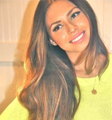 Recipe writer, food blogger and beauty reviewer!