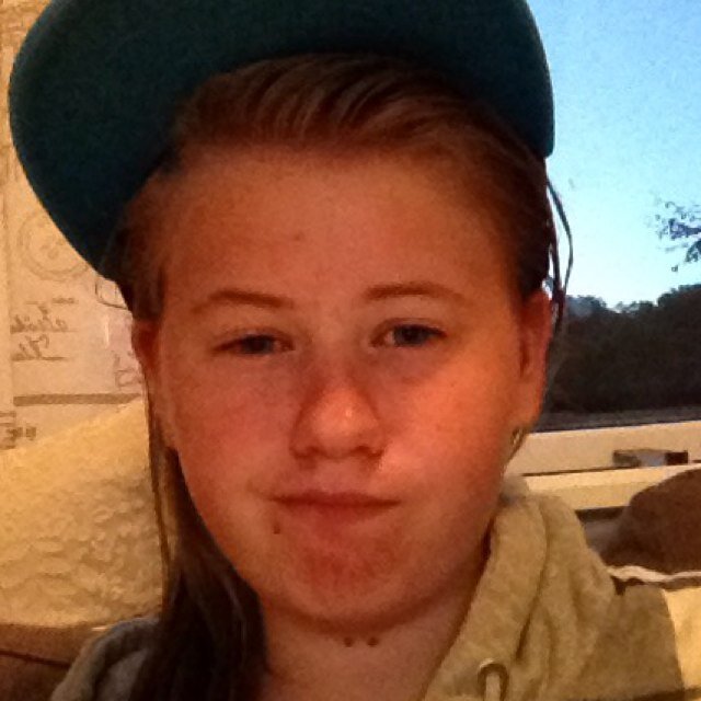 Some ppl you just wanna punch, in the face, with a chair, full of spikes, dipped in poison-.-” Follow @hanne203