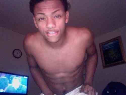 follow a cute boy like me I'll follow back:)