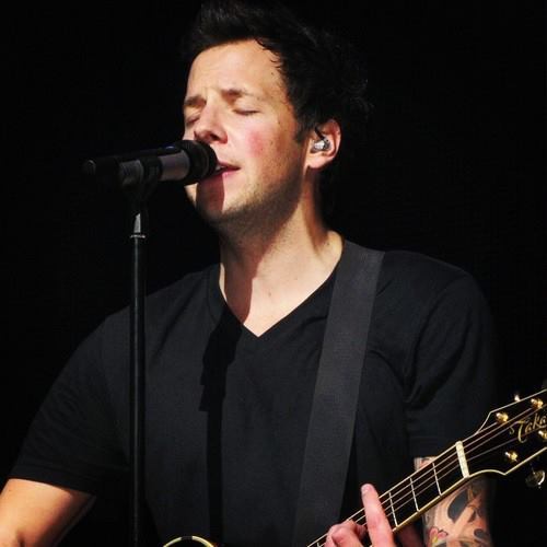 I love Justin Bieber and Simple Plan, they've gotten me through so much so don't judge me!