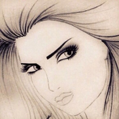 لم يراقبني ابي يوماً ولكن علمني ان هناك من هو اعظم في مراقبتي .. الله ♡ ( الخاص حُرّم على ابن ادم ) تغريداتي بالمفضله ..