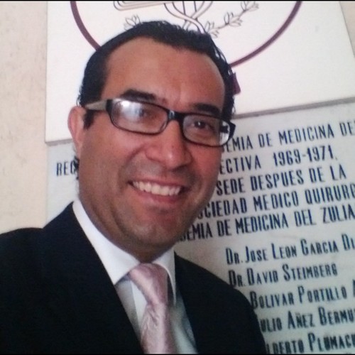 Especialista en Cirugia Oncológica. Mastólogo. Doctor en Ciencias Médicas. Profesor Titular de LUZ. Miembro Titular de la Academia de Medicina del Zulia