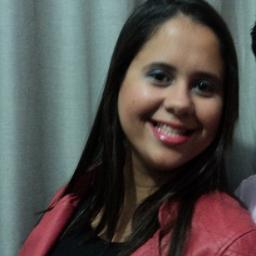 Jovem que aceitou o desafio de ser feliz e santo. Duvida?! Segue ai!