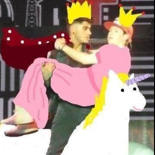 Follow me on my main acc @1DAdoresMe or ill unfollow, and ask for a follow back :)