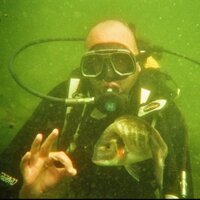Chrix (@chris2nimes) 's Twitter Profile