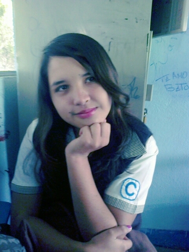 me gusta bailar soy belieber y hunters yy me gusta platicar amm tengo 14 años