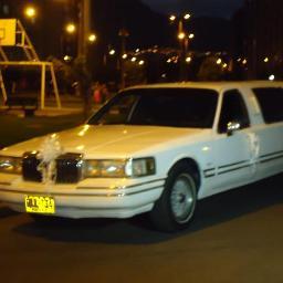 Cel 3004745420 o 3103439506 limosina en bogota para eventos especiales 15 años, matrimonios,veladas especiales. contactenos limosinaenbogota@gmail.com