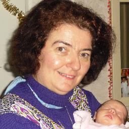 J'ai 53 ans et je  travaille comme Agent de Prevention et de Sécurité. J'aime beaucoup le sport et en particulier le foot féminin et aussi le rugby.