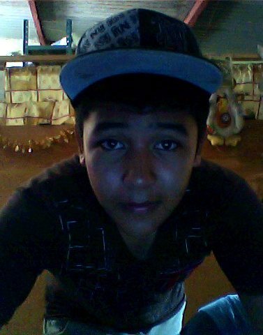 soy guapo igual que justin bieber