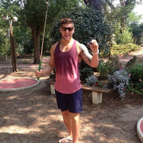 Joners9's profile picture. Security engineer @aj_installation