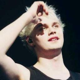 @naiveclifford