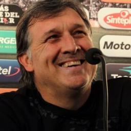 Atualmente incrivelmente feliz no meu emprego de técnico no melhor time do mundo, o Barcelona.