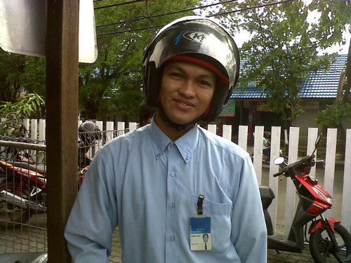 AhmadAsyahid12's profile picture. Air mata wanita melambangkan perasaan. Apabila dia menangis itulah perasaanya yg ikhlas tatkala air mata tak berbohong