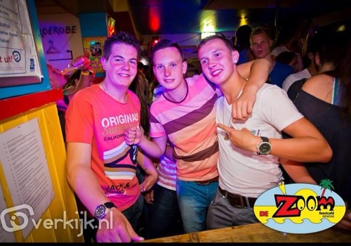 SVH A1// Werkzaam bij Cafetaria de Proeftuin en Fachjan // 18 jaar // Feyenoord