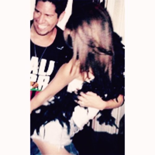 TwerkingSelena's profile picture. Heartbroken