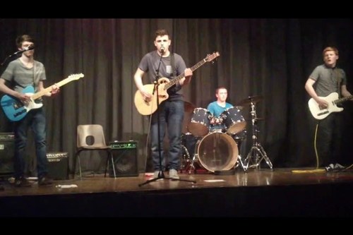 Band from Edinburgh, Scotland...@thegingerjoe1 , @ben_leicester , @frazzle_munro & @_scott_a_ . Youtube: TheLinksMusic1. Love music