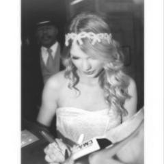 Taylor Alison Swift ran away with my social life.