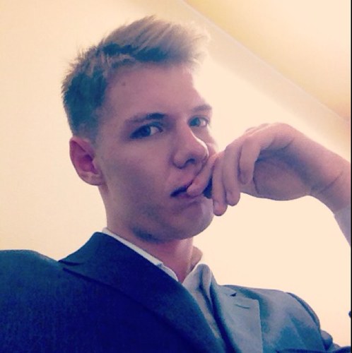 volyzdes's profile picture. 