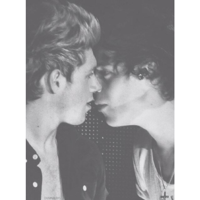 i gave u a free follow so follow @idecniam please and thanks, dont follow this account