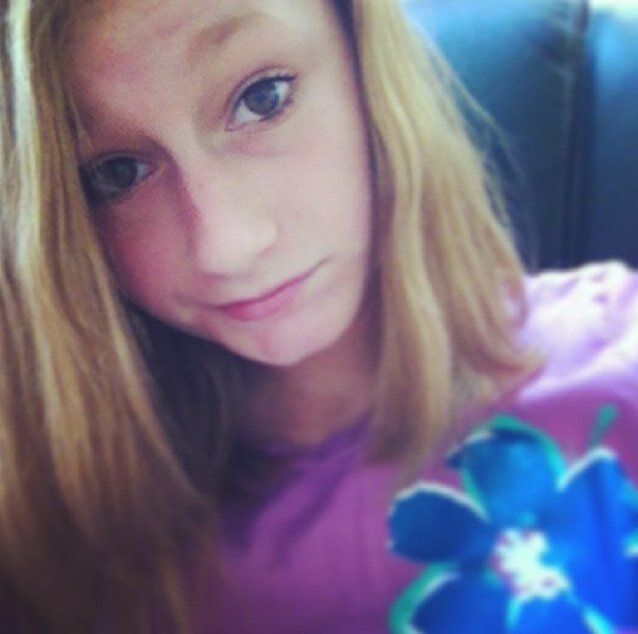 hi my name is alexis i love 1 Direction (uk) and i ALWAYS FOLLOW BACK!!!!