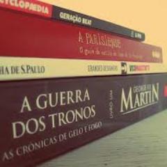 Ler é um hobbie perfeito, amo ler, e acho que todos deveriam fazer o mesmo.