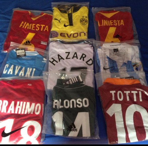 Envios y entregas en mano--- Camisetas de futbol, NBA, NFL... Calvin Klein Polos Ralph Lauren, Fred Perry...