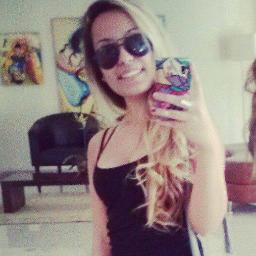 .. uma mulher de verdade nao se faz só com palavras!