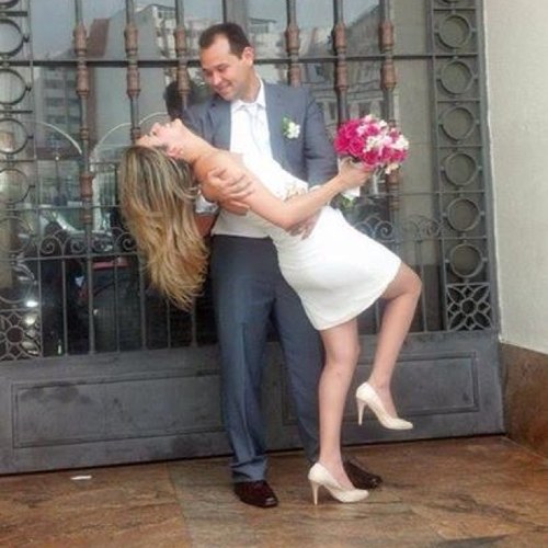 CamilaACrispim's profile picture. Quando se tem uma meta, o que era obstáculo passa a ser etapa!