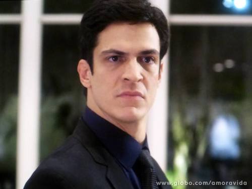 Felix_Zuero's profile picture. Twitter exclusivo do personagem da novela Amor à Vida. Felix Zuero, Zuero até demais !