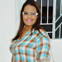 Solidão não é estar sozinho, mas sim estar no meio de muitas pessoas e sentir falta de uma.