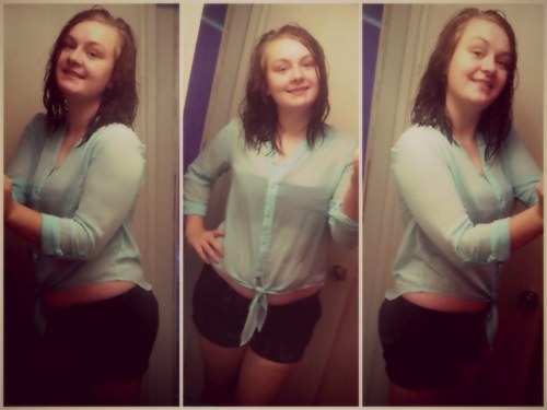 proud mommy of my little girl, shaleigha marie.. class of 2012(; & single and lovin' it. ❤