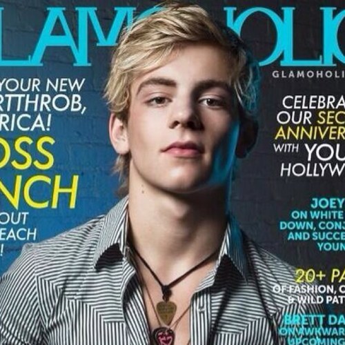 Austin_Dancer's profile picture. I'm Austin Moon. I'm kind of a big deal. Signed with Starr Records. Pancake Master. My life and eveything: @SongwriterAllyx. Beautiful daughter: @DestinyAMoon