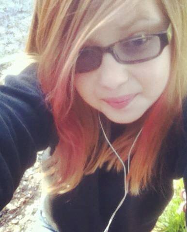 Single. Follow Me, I Follow You..! 3 1D, And Pewdiepie. My Dream Is To One Day Be Able To Sing For 1D. xD I Love To Sing. I Looooove Louis Tomlinson.!!!