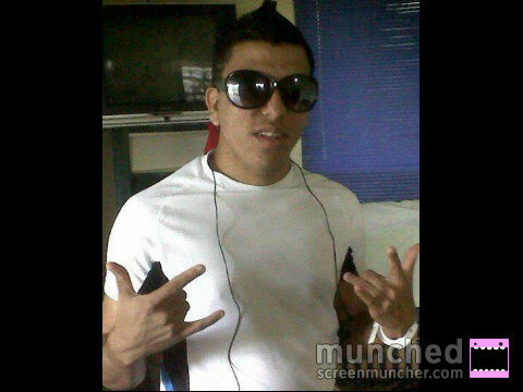 Soy un chico chevere que le gusta el relajo pero con orden simpatico sigue me y te sigo y sabras mas de mi tengo bbpin y whassapth pidelo y lo doy